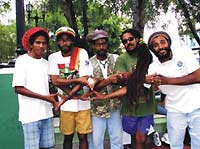 20061024165739-rastas.jpg